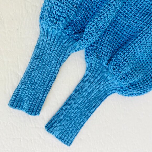 NWOT LILLY PULITZER GRETA CABLE KNIT POM POM RUFFLE BLUE SWEATER - Picture 5 of 6